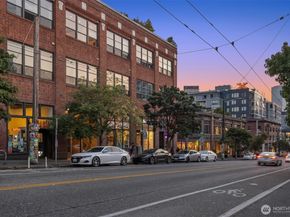 1616 Summit Avenue N203, Seattle WA 98122