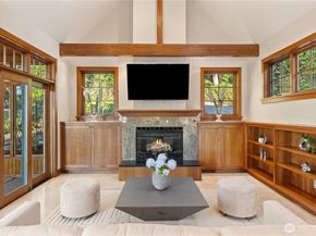 8281 W Mercer Way, Mercer Island WA 98040