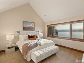 8281 W Mercer Way, Mercer Island WA 98040