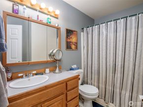 4048 SE Horstman Road, Port Orchard WA 98366