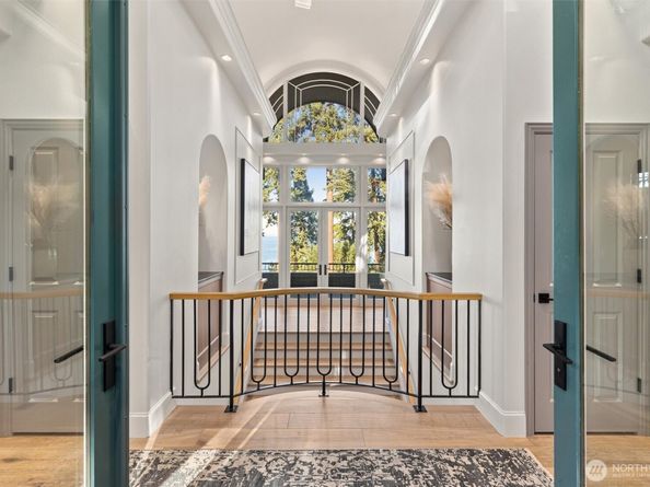 16340 Maplewild Avenue SW, Burien WA 98166