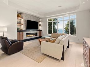 16340 Maplewild Avenue SW, Burien WA 98166