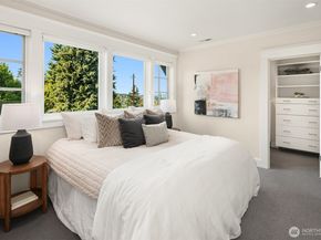 2561 10th Avenue W, Seattle WA 98119