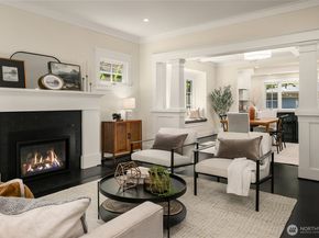 2561 10th Avenue W, Seattle WA 98119