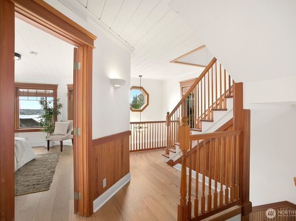 1725 Arch Ave SW, Seattle WA 98116