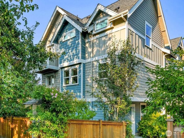 1828 27th Avenue B, Seattle WA 98122