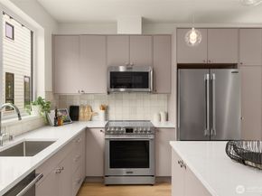 9219 A 14th Avenue NW, Seattle WA 98117