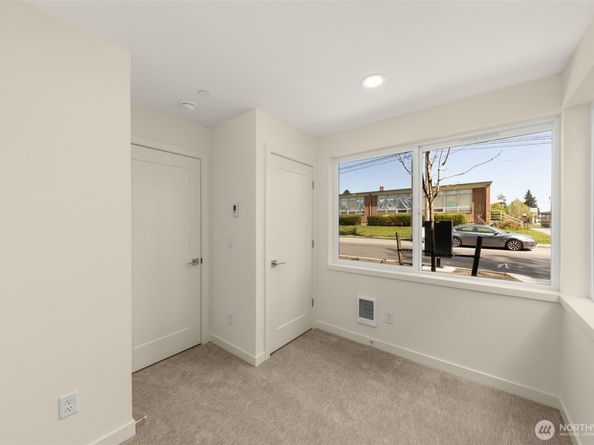 9219 A 14th Avenue NW, Seattle WA 98117