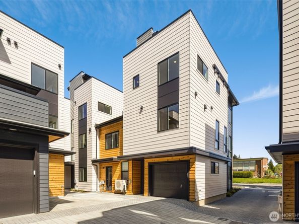 9219 A 14th Avenue NW, Seattle WA 98117