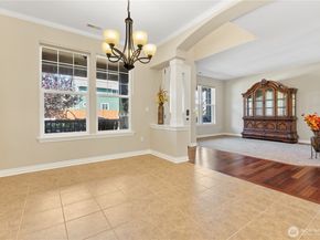 762 Ilwaco Place NE, Renton WA 98059