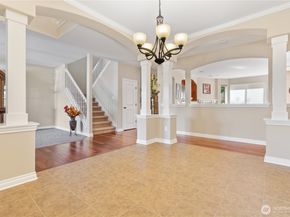 762 Ilwaco Place NE, Renton WA 98059