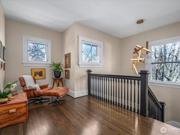 4200 Washington Avenue W, Seattle WA 98199