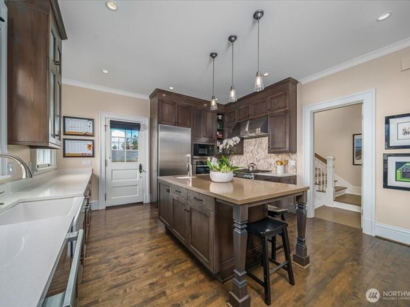 4200 Washington Avenue W, Seattle WA 98199