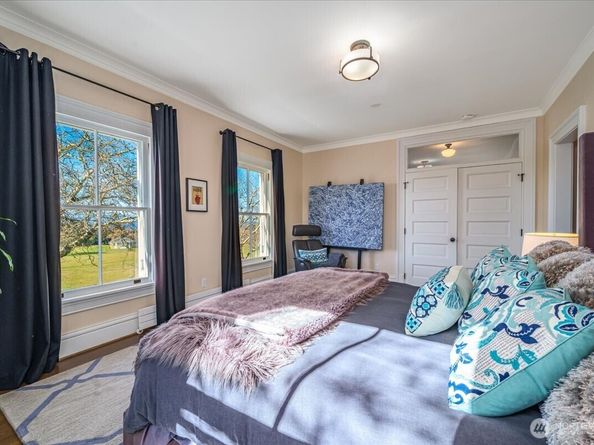 4200 Washington Avenue W, Seattle WA 98199