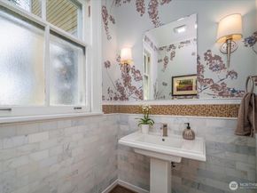 4200 Washington Avenue W, Seattle WA 98199