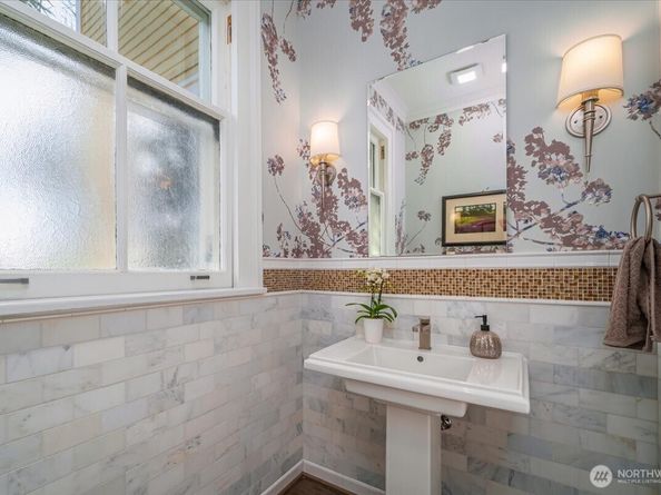 4200 Washington Avenue W, Seattle WA 98199