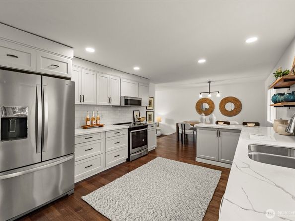 12518 SE 67th Street, Bellevue WA 98006