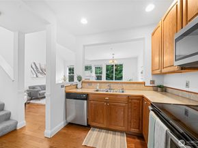 2300 Benson Road S A4, Renton WA 98055
