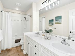 2070 277th Avenue SE, Sammamish WA 98075
