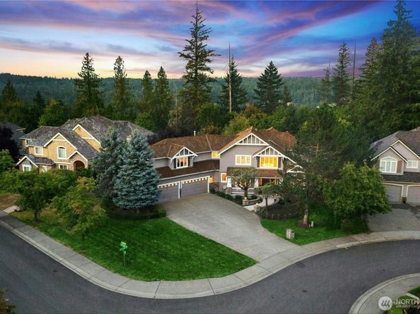 2070 277th Avenue SE, Sammamish WA 98075