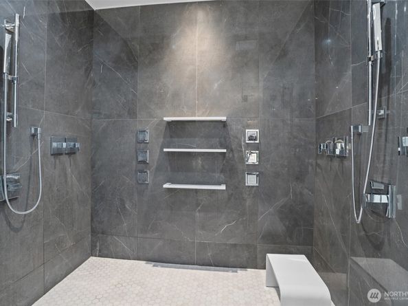 903 N 33rd Place, Renton WA 98056