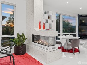 903 N 33rd Place, Renton WA 98056