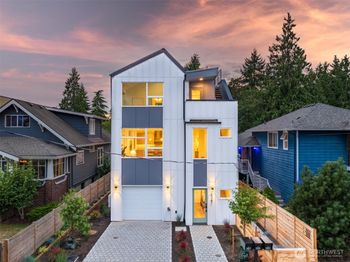 2927 39th Avenue SW