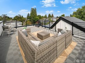 2927 39th Avenue SW, Seattle WA 98116