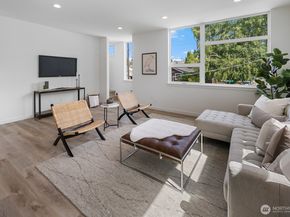 2927 39th Avenue SW, Seattle WA 98116