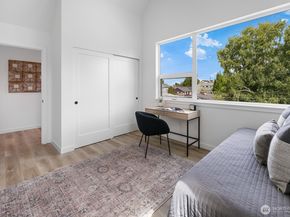 2927 39th Avenue SW, Seattle WA 98116