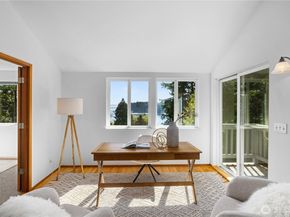 17880 Purves Avenue NE, Suquamish WA 98392