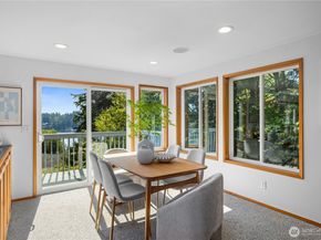 17880 Purves Avenue NE, Suquamish WA 98392
