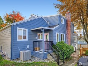 10345 Ashworth Avenue N, Seattle WA 98133