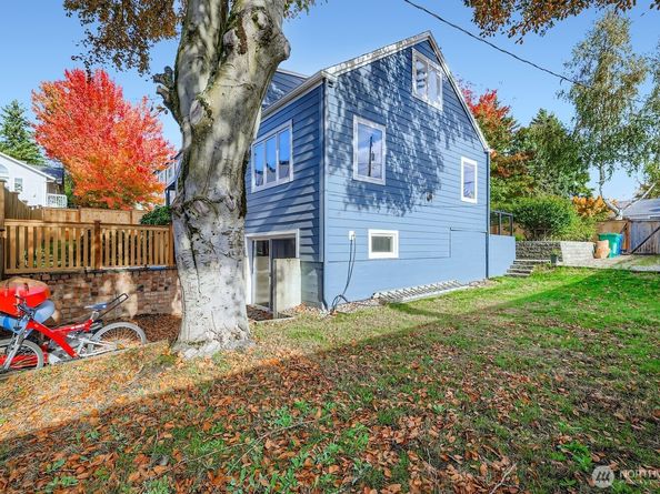 10345 Ashworth Avenue N, Seattle WA 98133