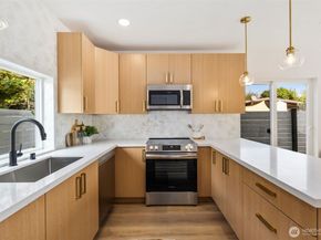 822 B S Sullivan Street, Seattle WA 98108