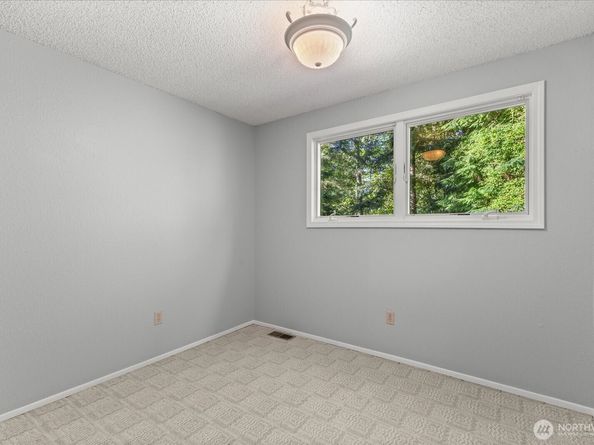 18529 NE 184th Street, Woodinville WA 98077