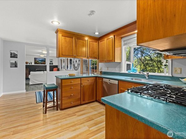 18529 NE 184th Street, Woodinville WA 98077
