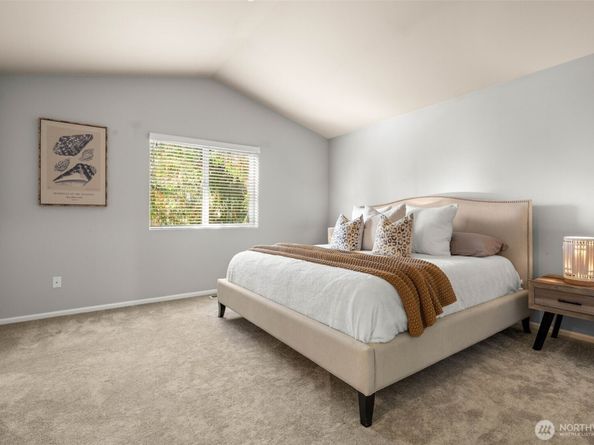 19312 1st Ave W 4, Bothell WA 98012