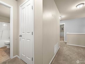 19312 1st Ave W 4, Bothell WA 98012