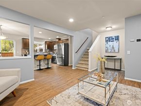 19312 1st Ave W 4, Bothell WA 98012