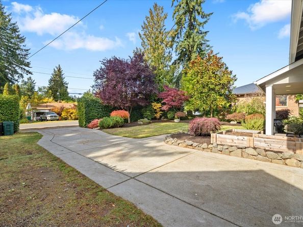 13112 3rd Avenue NW, Seattle WA 98177