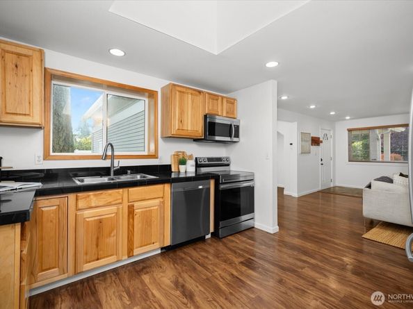 13112 3rd Avenue NW, Seattle WA 98177