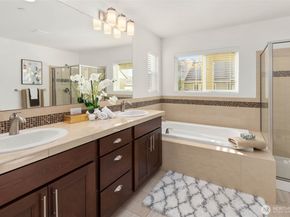 2535 NE Mulberry Walk, Issaquah WA 98029