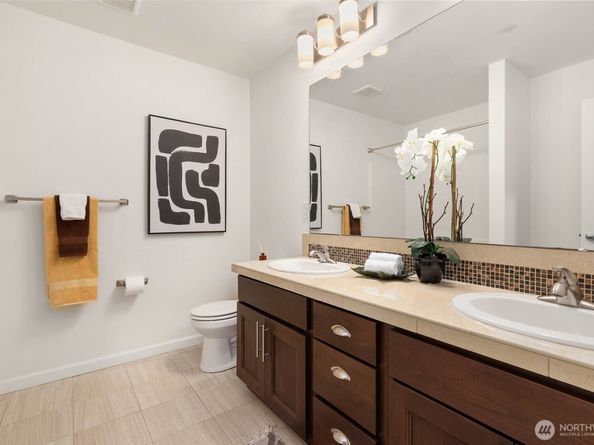 2535 NE Mulberry Walk, Issaquah WA 98029