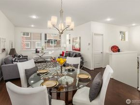 2535 NE Mulberry Walk, Issaquah WA 98029