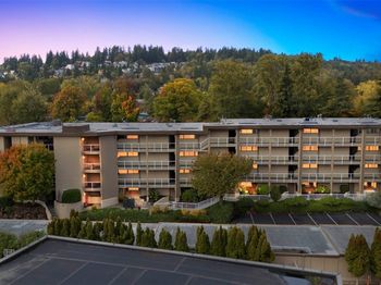 9715 NE Juanita Drive