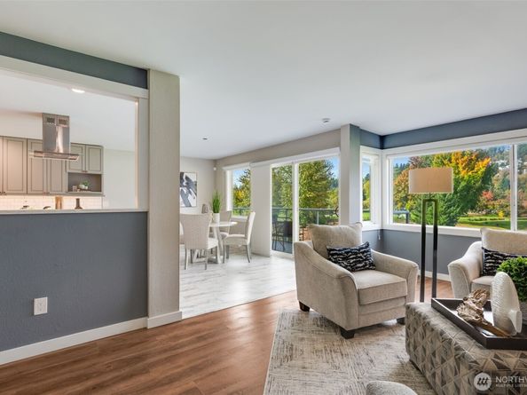 9715 NE Juanita Drive 206B, Kirkland WA 98034