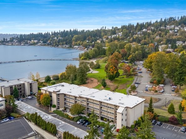 9715 NE Juanita Drive 206B, Kirkland WA 98034