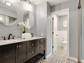 9715 NE Juanita Drive 206B, Kirkland WA 98034