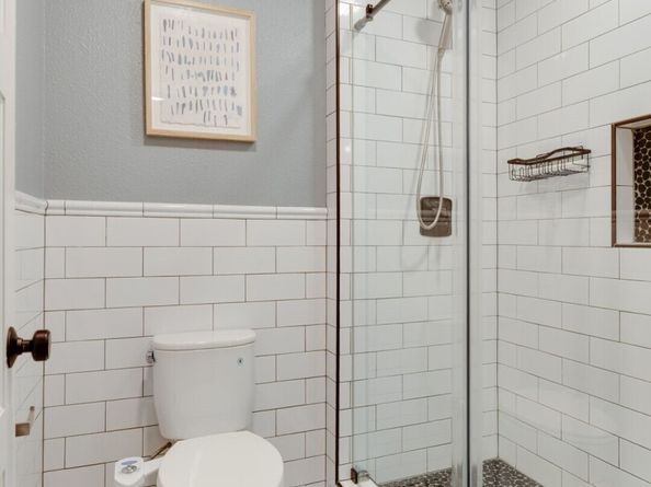 9715 NE Juanita Drive 206B, Kirkland WA 98034